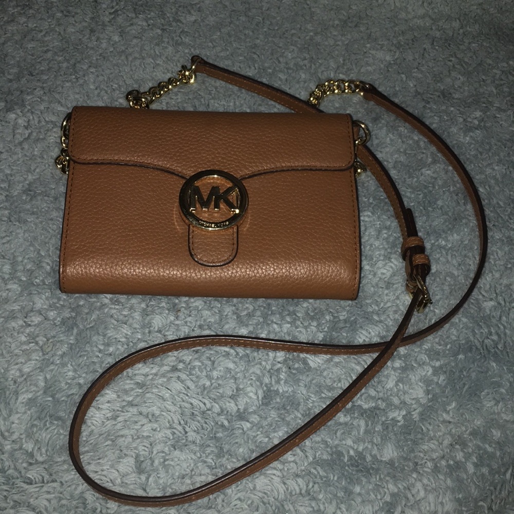 Michael Kors cross body purse